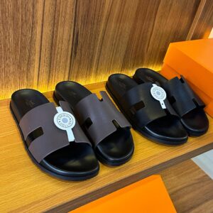 Hermès Izmir Sandals – Luxury Leather Icon | Levonteluxe