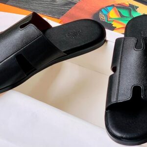 Hermès Izmir Black Leather Sandals – Refined Luxury for Men | Levonteluxe