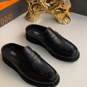 Stylish black loafers with Oggi branding and a classic design, perfect for casual wear or adding a touch of sophistication to your look. Best online store for clothes and shoes.